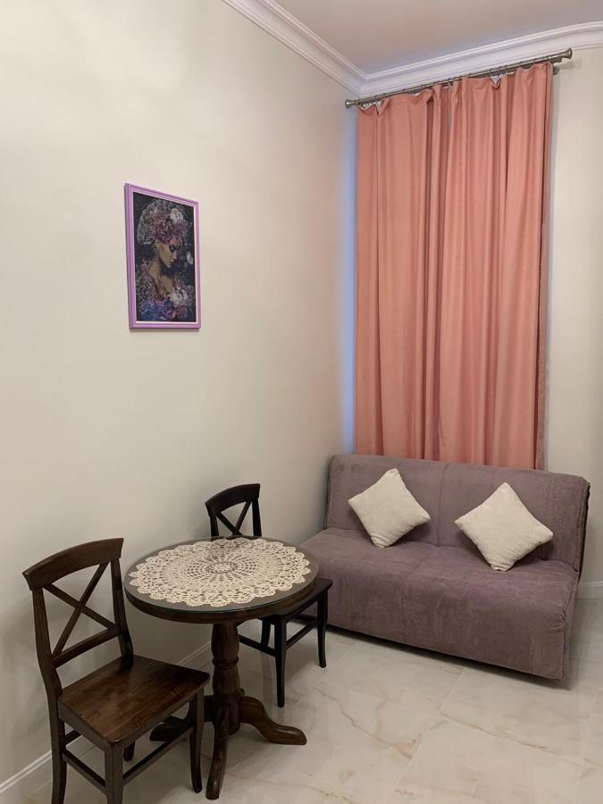 Rabbit House In The Center Apartment ลวีฟ ภายนอก รูปภาพ